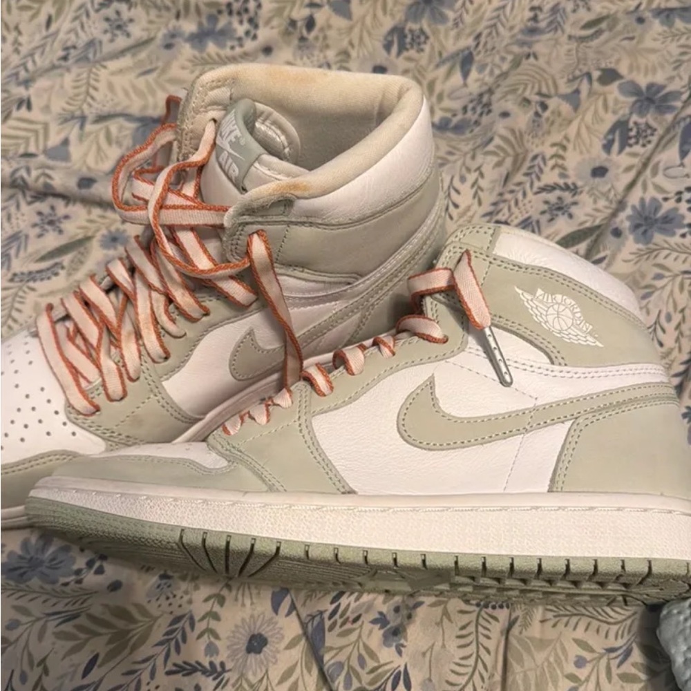 Jordan air mid 1